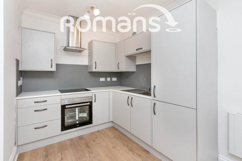 1 bedroom flat to rent, St. Michaels Road, Aldershot, Hampshire, GU12