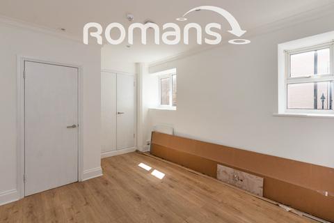 1 bedroom flat to rent, St. Michaels Road, Aldershot, Hampshire, GU12