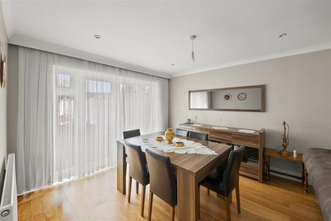 undefined, The Ridge, Twickenham TW2