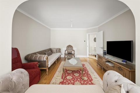 undefined, The Ridge, Twickenham TW2