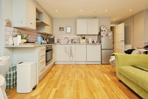 1 bedroom ground floor flat for sale, The Drive, Hove
