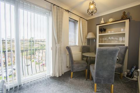 2 bedroom flat for sale, Trelissick Road, Paignton TQ3