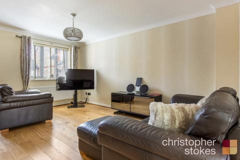 3 bedroom link detached house for sale, Pettys Close, Cheshunt, Hertfordshire, EN8 0EW