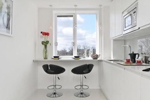 2 bedroom flat for sale, Cavendish House, Wellington Road NW8