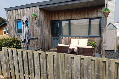 2 bedroom bungalow for sale, Second Avenue, Tingdene, South Shore, Bridlington, East Yorkshire, YO15