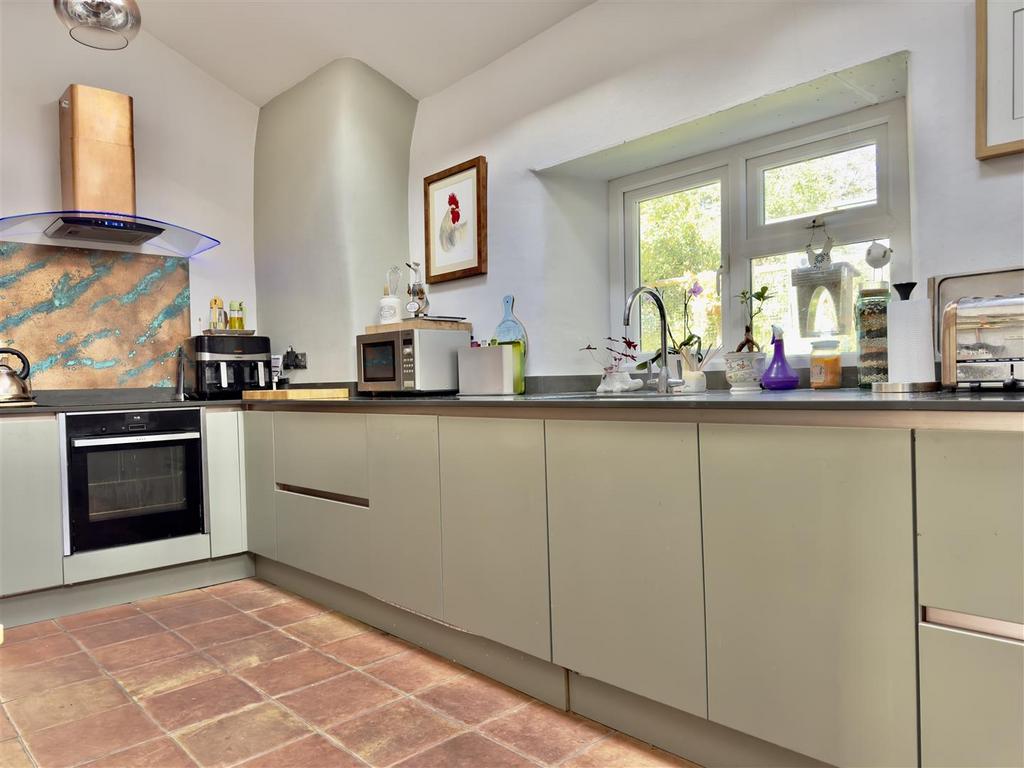 KITCHEN.jpeg