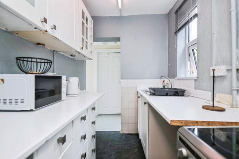 4 bedroom semi-detached house for sale, Redthorn Grove, Birmingham