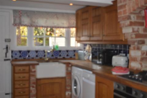 2 bedroom end of terrace house to rent, High Street, Southwold IP18