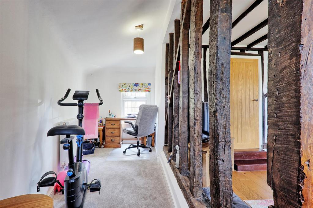 IMG 3357 8 9 easy HDR-interior3.jpg