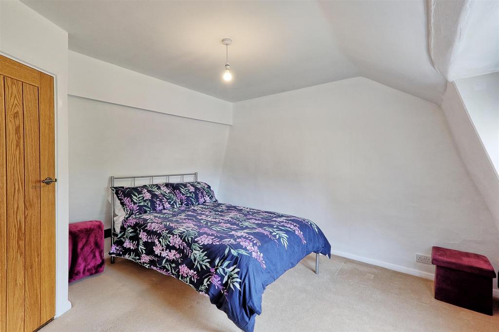 IMG 3438 39 40 easy HDR-interior3.jpg