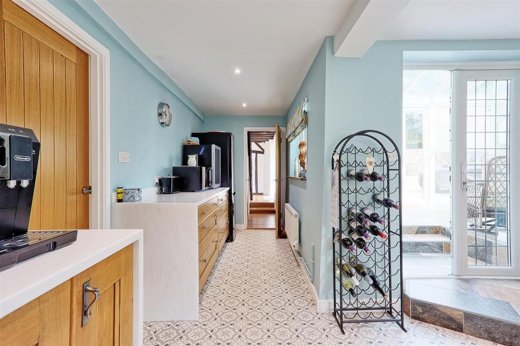 IMG 3375 6 7 easy HDR-interior3.jpg