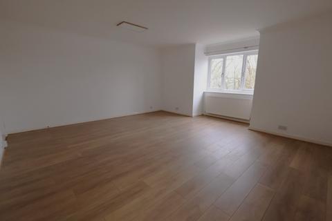 2 bedroom flat to rent, Greyshott Avenue  Fareham  UNFURNISHED