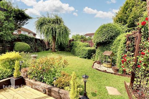 3 bedroom detached house for sale, Muirfield Drive, Winsford
