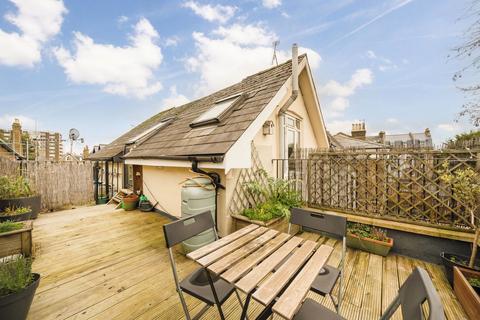 1 bedroom flat for sale, Godolphin Road, London W12