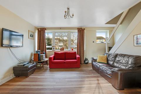 undefined, Thakeham Close, London
