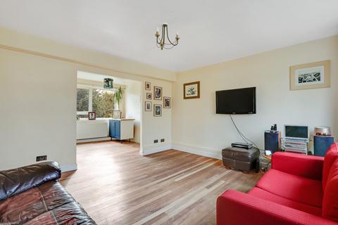 2 bedroom maisonette for sale, Thakeham Close, London
