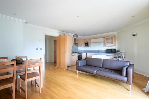 2 bedroom flat to rent, Jessops Wharf, Brentford, TW8