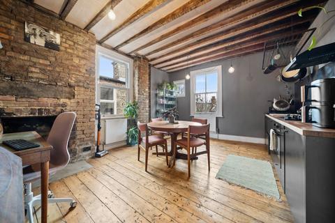 2 bedroom flat to rent, Mount Pleasant Road, London N17