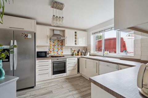 undefined, Meadow Road, Bushey, WD23