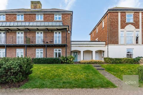 4 bedroom semi-detached house for sale, Tower View, Kings Hill, ME19