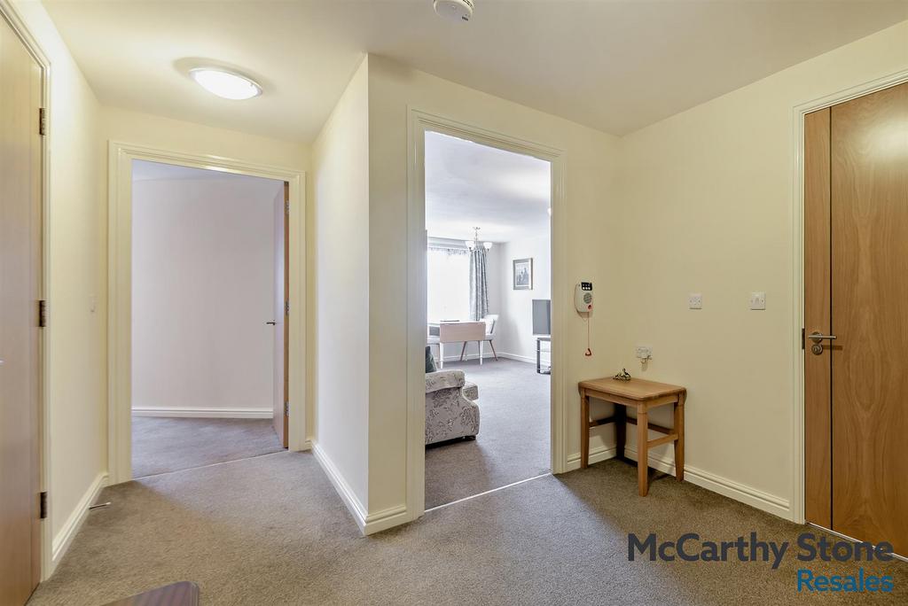 8679981-interior02-800.jpg