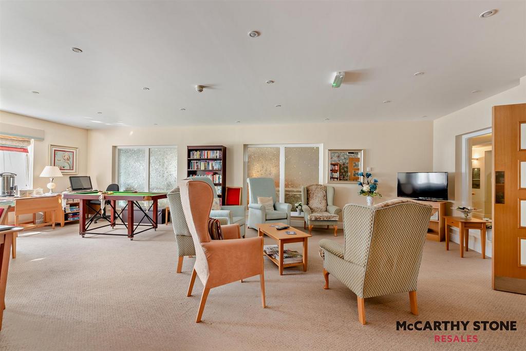 8594179-interior04-800.JPG