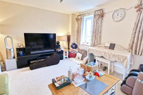 4 bedroom end of terrace house for sale, Whitelands Way, Bicester