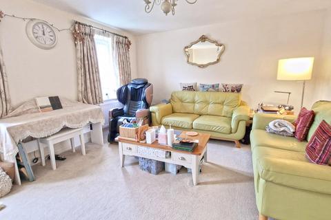 4 bedroom end of terrace house for sale, Whitelands Way, Bicester