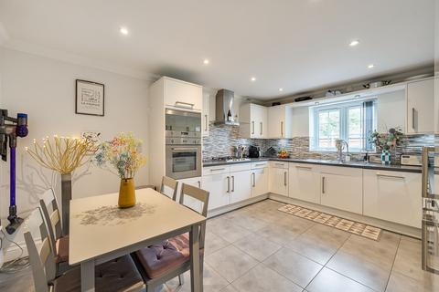 undefined, Welcombes View, Coulsdon CR5