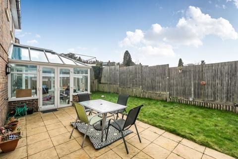 undefined, Welcombes View, Coulsdon CR5