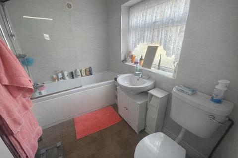 3 bedroom semi-detached house for sale, Tyn Y Bonau Road, Pontarddulais, Swansea