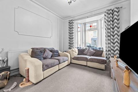 3 bedroom terraced house for sale, Carisbrooke Road, Newport, NP19