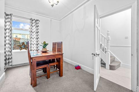 3 bedroom terraced house for sale, Carisbrooke Road, Newport, NP19