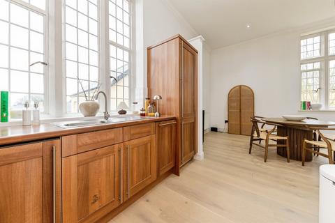 2 bedroom apartment for sale, Kingsley Avenue, Fairfield, Hitchin,
