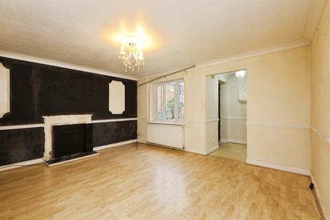 3 bedroom terraced house for sale, Cusworth Way, Worksop