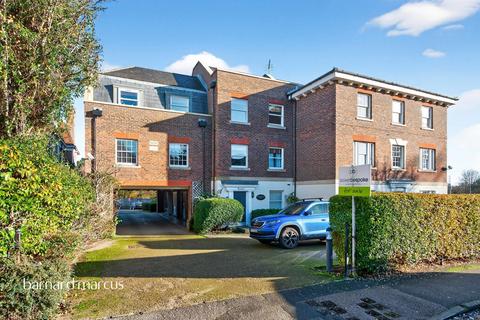 2 bedroom flat for sale, Station Road North, Merstham, Redhill