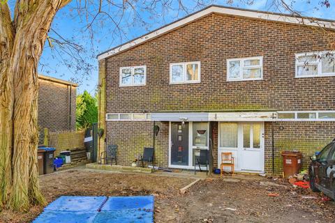 4 bedroom semi-detached house for sale, Woods Avenue, Hatfield