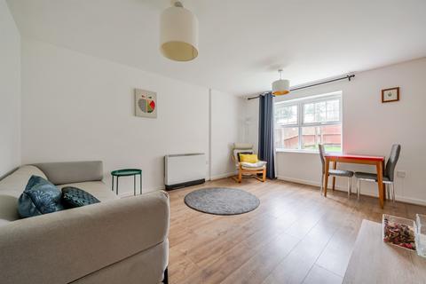 2 bedroom ground floor flat for sale, Lancaster Road, Barnet