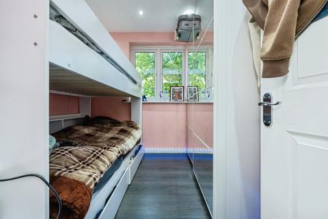 undefined, Foxglove Way, Luton