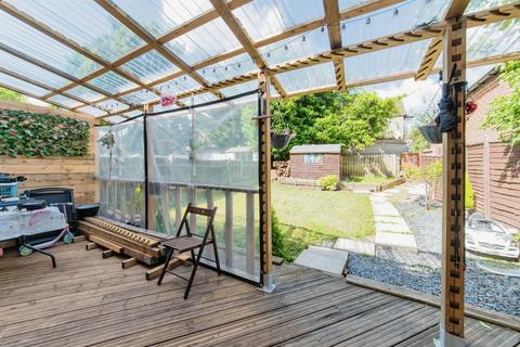 1 bedroom maisonette for sale, Greenhill Way, Harrow