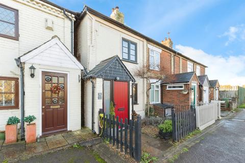 2 bedroom cottage for sale, Aylesbury Road, Aston Clinton, AYLESBURY