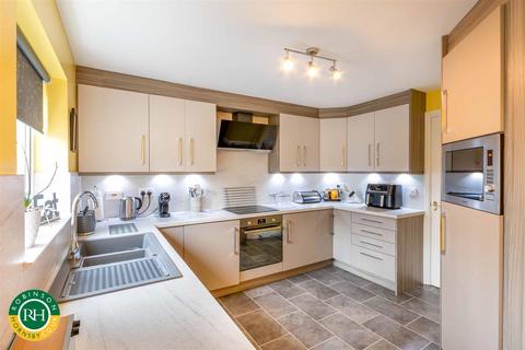 4 bedroom detached house for sale, Brayton Drive, Balby, Doncaster