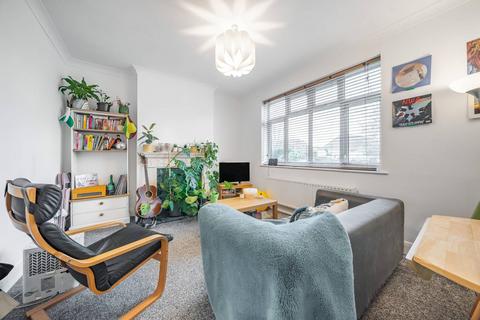 2 bedroom flat for sale, Balham High Road, Tooting Bec, London, SW17
