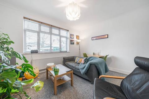 2 bedroom flat for sale, Balham High Road, Tooting Bec, London, SW17