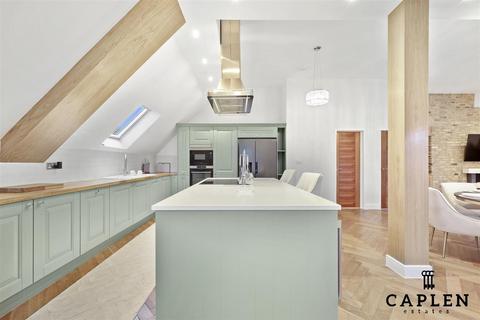 undefined, Manor Road, Chigwell