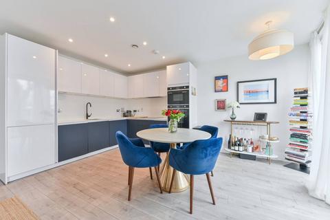 2 bedroom flat for sale, Queens Road, Peckham, LONDON, SE15