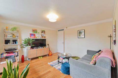 1 bedroom flat for sale, Plover House, Brixton Road, Oval, London, SW9