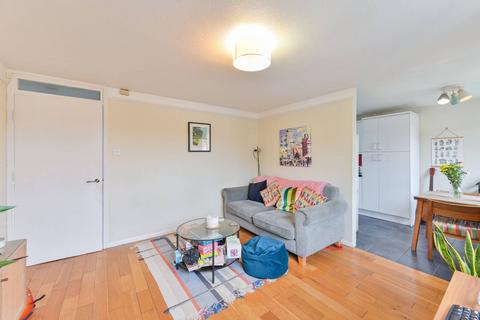 1 bedroom flat for sale, Plover House, Brixton Road, Oval, London, SW9