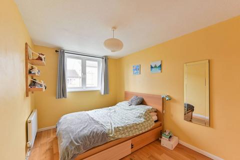 1 bedroom flat for sale, Plover House, Brixton Road, Oval, London, SW9