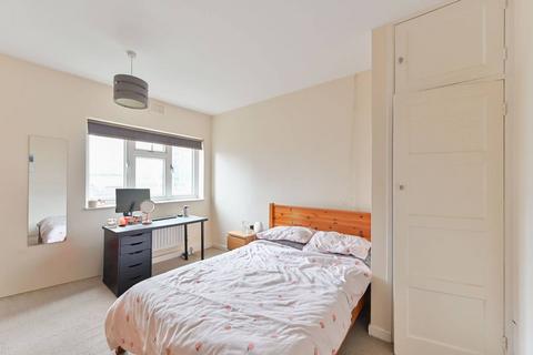 2 bedroom flat for sale, Wyvil Road, SW9, Nine Elms, London, SW8